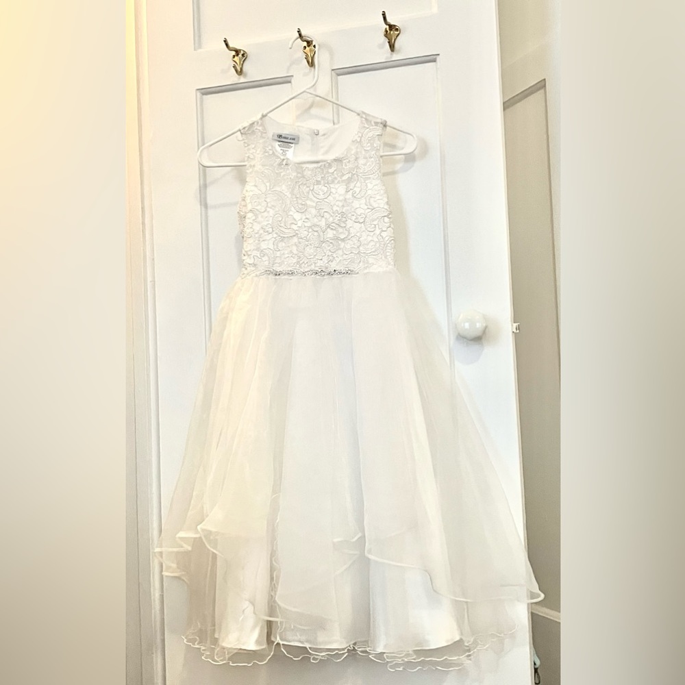 Bonnie Jean flower girl dress formal white dress only worn once like new